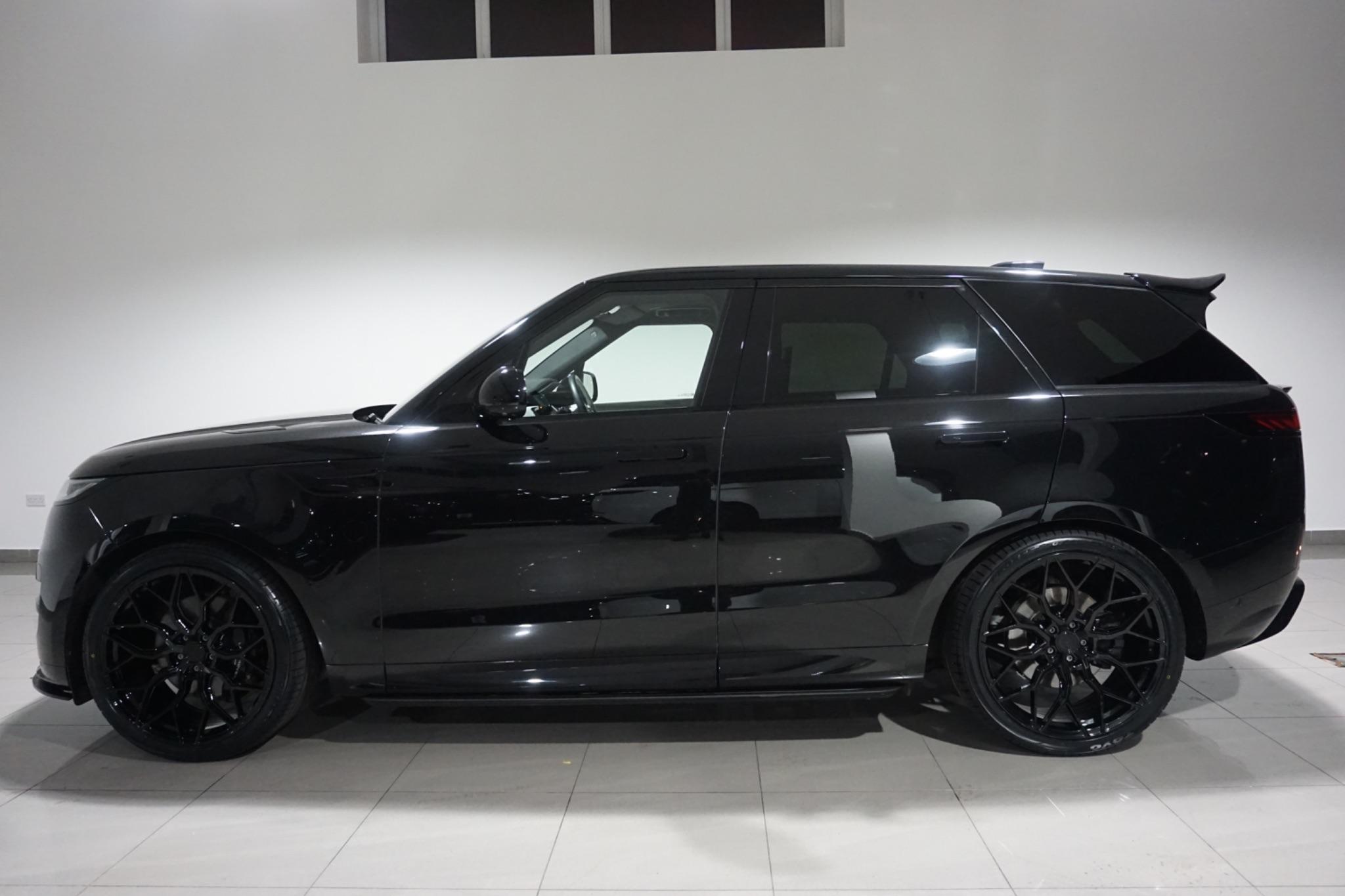 Land Rover Range Rover Sport 3.0 D300 MHEV Dynamic SE Auto 4WD Euro 6 (s/s) 5dr
